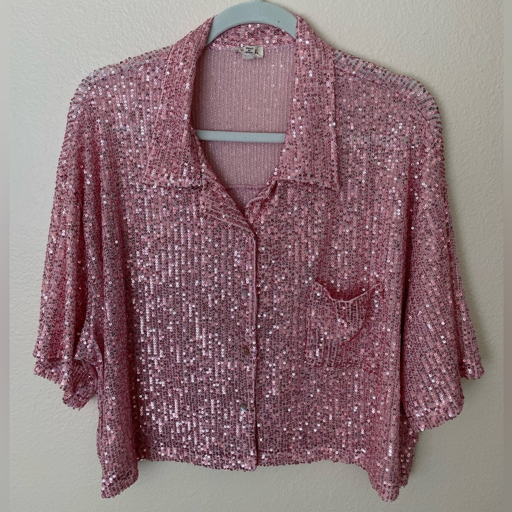 POL Sequin Cropped Top in Pink